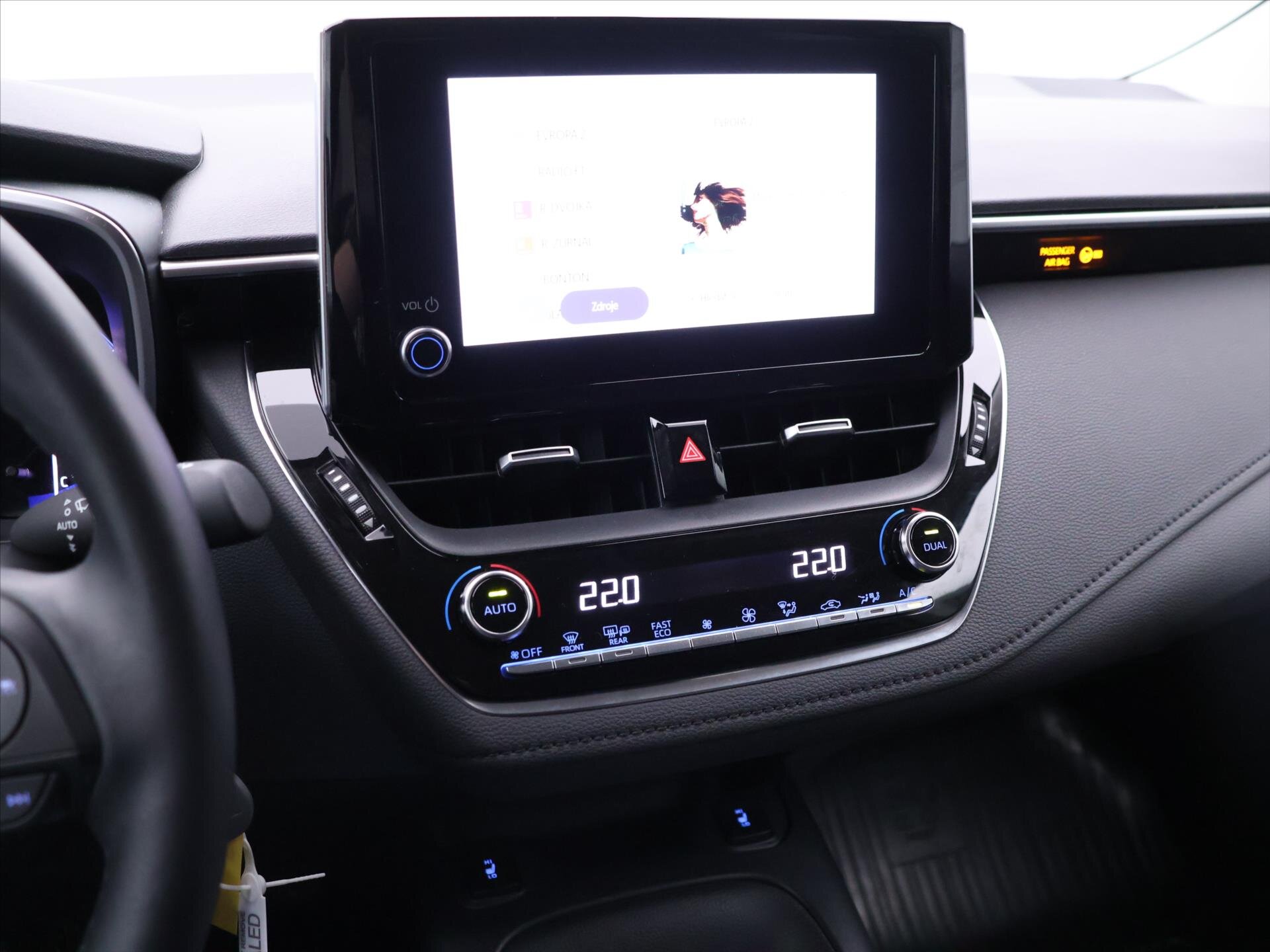 Toyota Corolla Sedan / Limuzína 1,5 l 92 kw