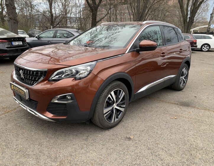 Peugeot 3008 SUV / Terénní 1,2 l 96 kw