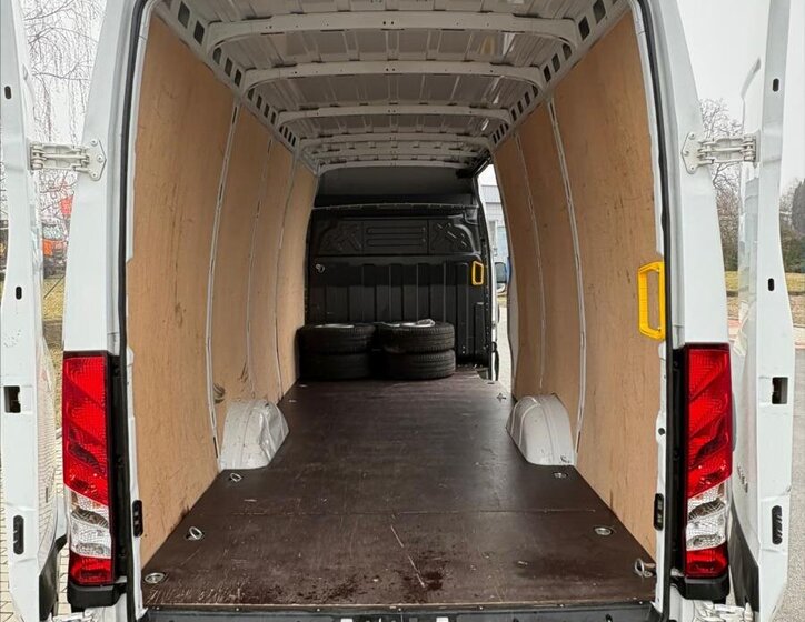Iveco Daily Skříň 3,0 l 129 kw