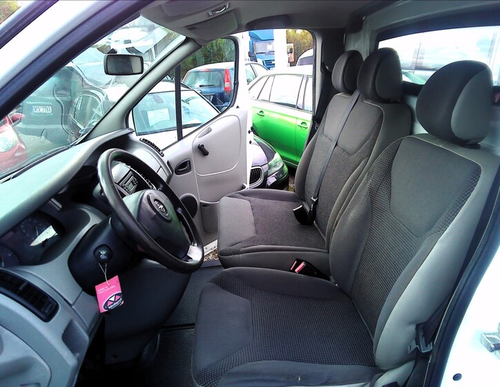 Opel Vivaro 7