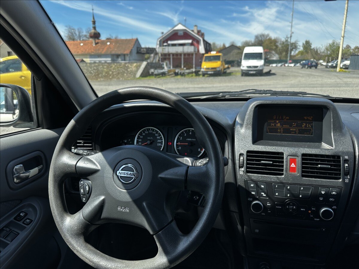 Nissan Almera Hatchback 1,5 l 72 kw