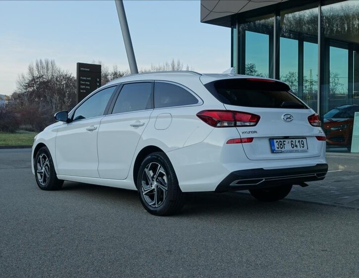 Hyundai i30 Kombi 998,0 88 kw