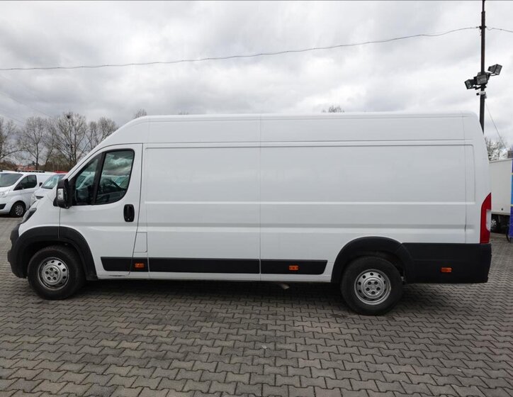 Peugeot Boxer Ostatní 2,2 l 121 kw