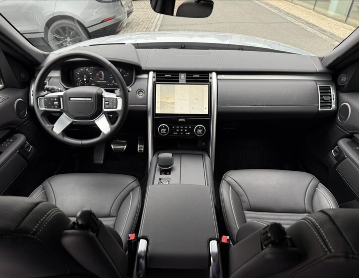 Land Rover Discovery 18