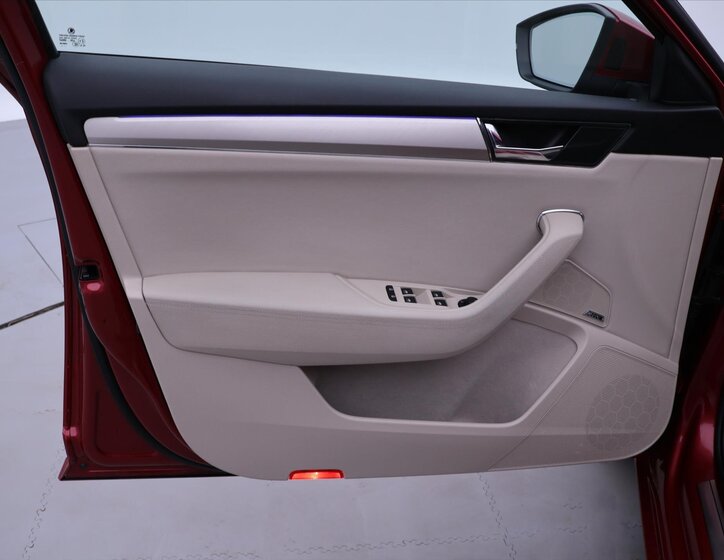 Škoda Superb Liftback 2,0 l 206 kw