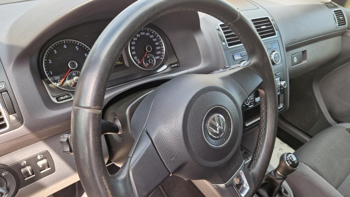 Volkswagen Touran MPV 1,4 l 103 kw