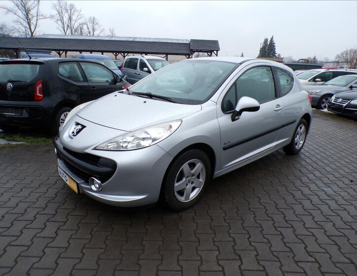 Peugeot 207 Hatchback 1,4 l 70 kw