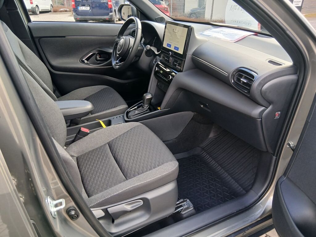 Toyota Yaris Cross SUV 1,5 l 68 kw