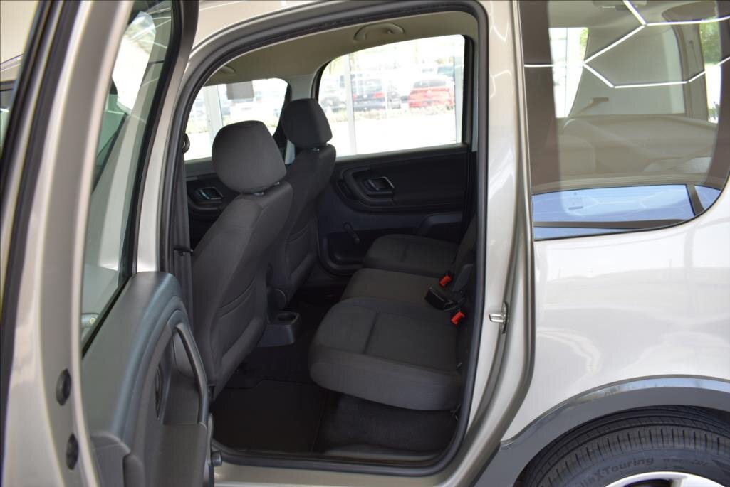 Škoda Roomster Kombi 1,2 l 63 kw