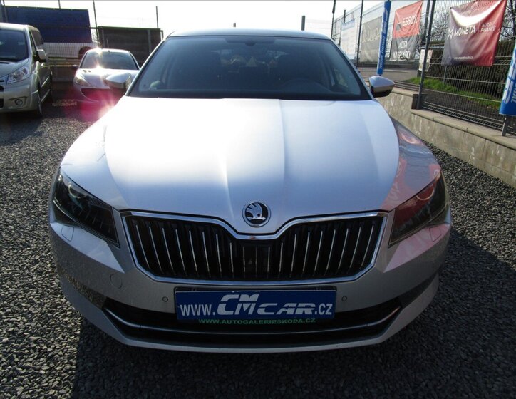Škoda Superb Sedan / Limuzína 2,0 l 110 kw