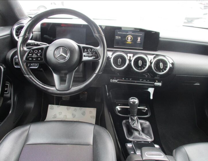 Mercedes-Benz CLA Kombi 1,5 l 85 kw