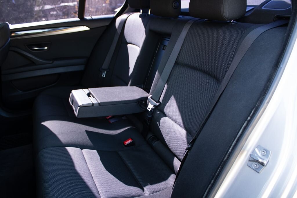 BMW Řada 5 Sedan / Limuzína 2,0 l 120 kw