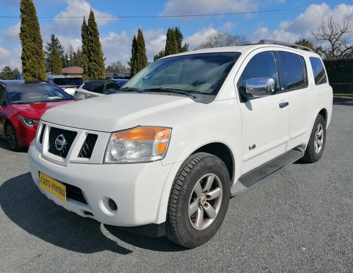 Nissan Armada SUV / Terénní 5,6 l 233 kw