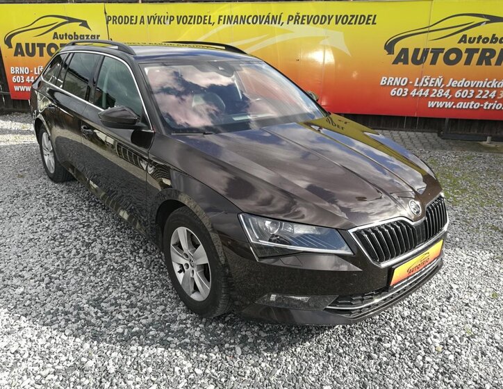 Škoda Superb Kombi 2,0 l 110 kw