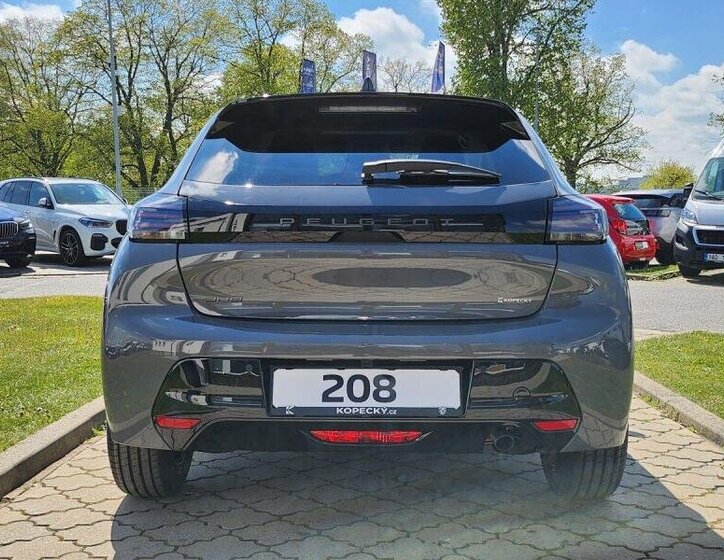 Peugeot 208 Hatchback 1,2 l 74 kw