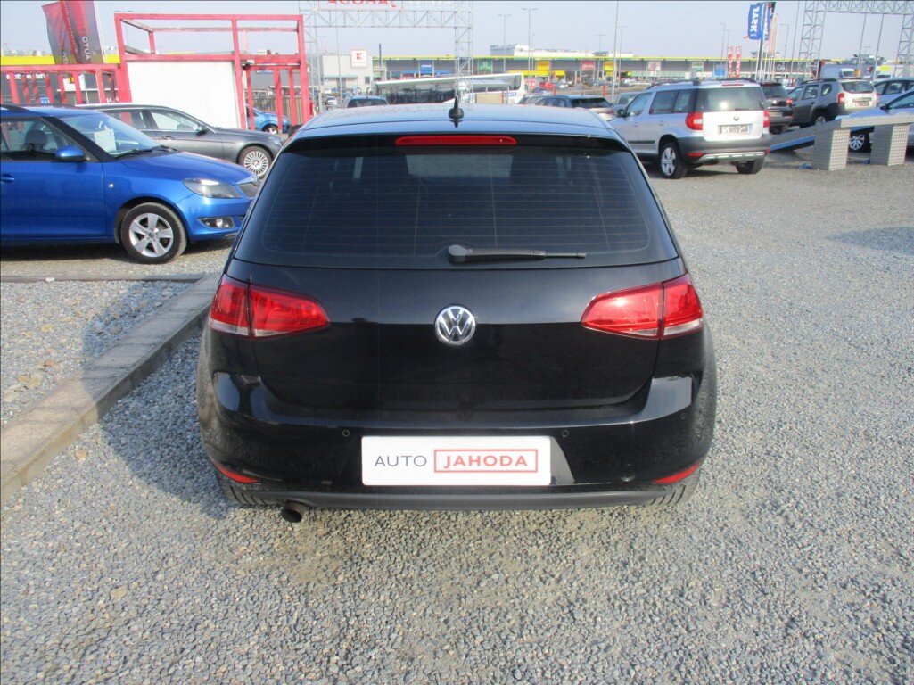 Volkswagen Golf Hatchback 1,2 l 77 kw