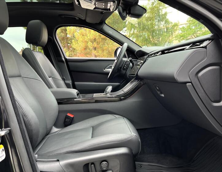 Land Rover Range Rover Velar 28