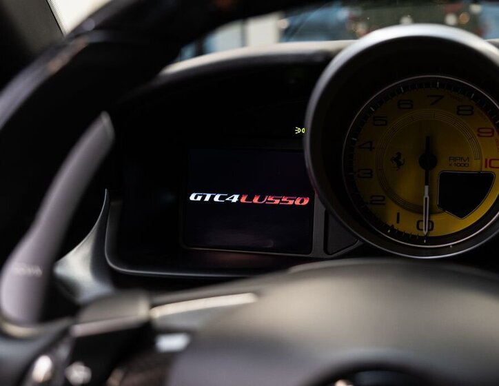 Ferrari GTC4 Lusso Kupé 6,3 l 507 kw