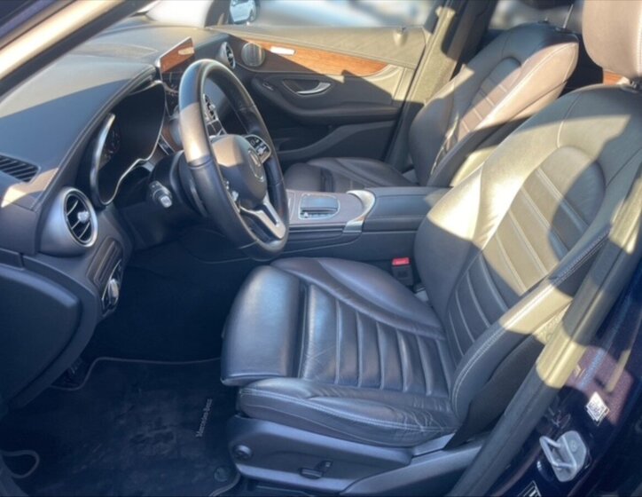 Mercedes-Benz GLC SUV 2,0 l 180 kw