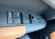 Land Rover Defender SUV / Terénní 3,0 l 294 kw