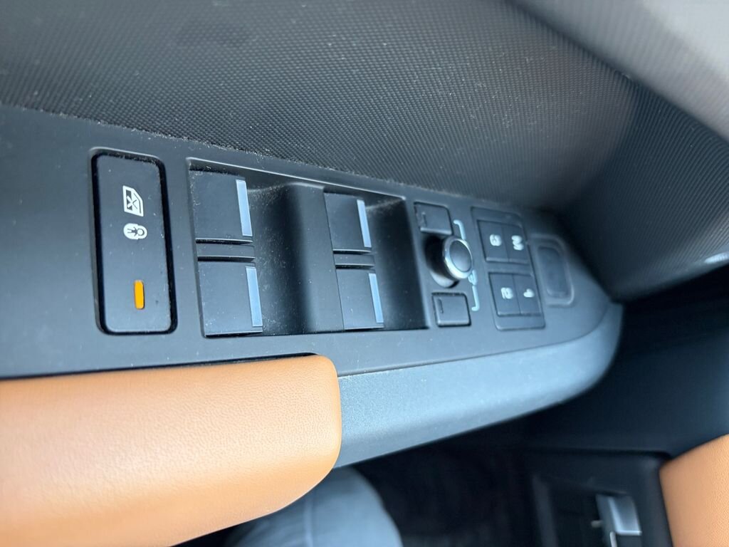 Land Rover Defender SUV / Terénní 3,0 l 294 kw