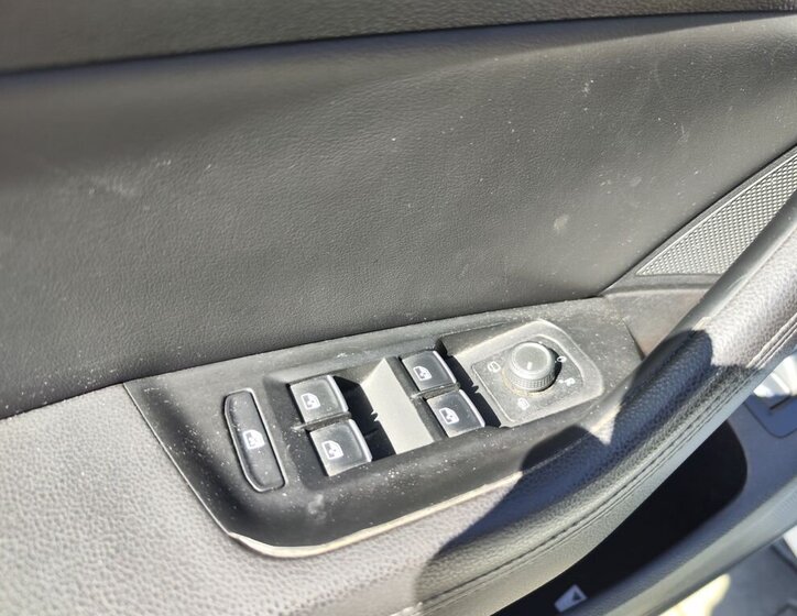 Volkswagen Passat Kombi 2,0 l 110 kw