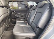 Hyundai Grand Santa Fe 18