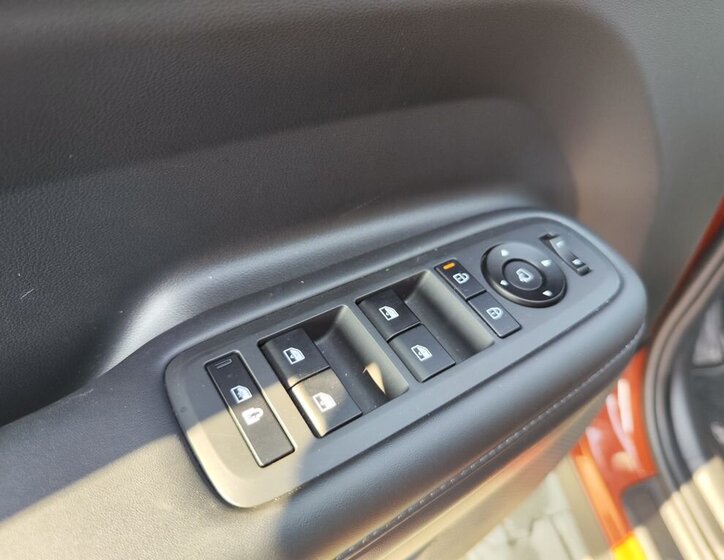 Hyundai Santa Fe SUV / Terénní 1,6 l 158 kw