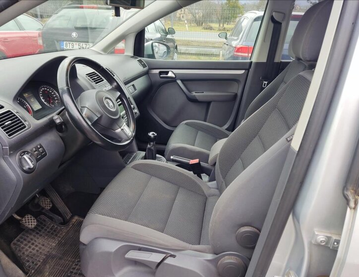 Volkswagen Touran Kombi 2,0 l 103 kw