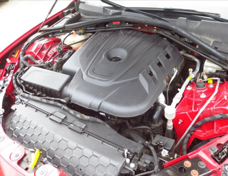 Alfa Romeo Giulia Sedan / Limuzína 2,1 l 110 kw