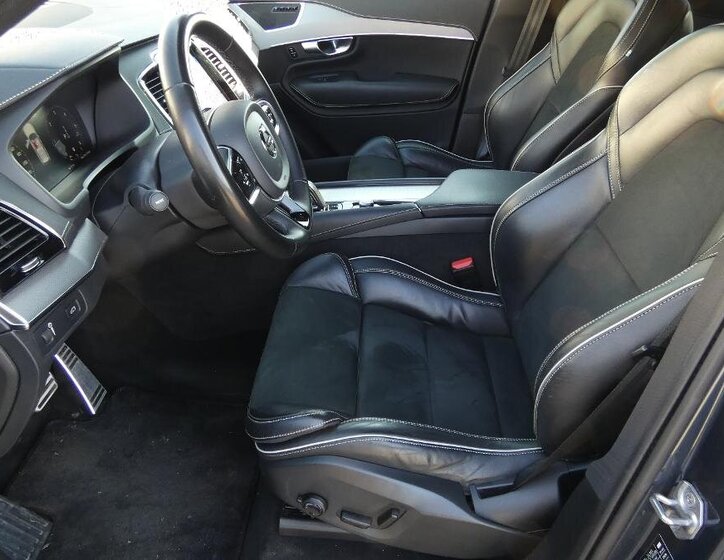 Volvo XC90 SUV / Terénní 2,0 l 173 kw