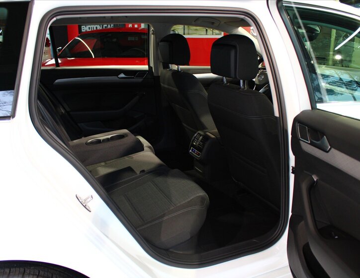 Volkswagen Passat Kombi 2,0 l 110 kw