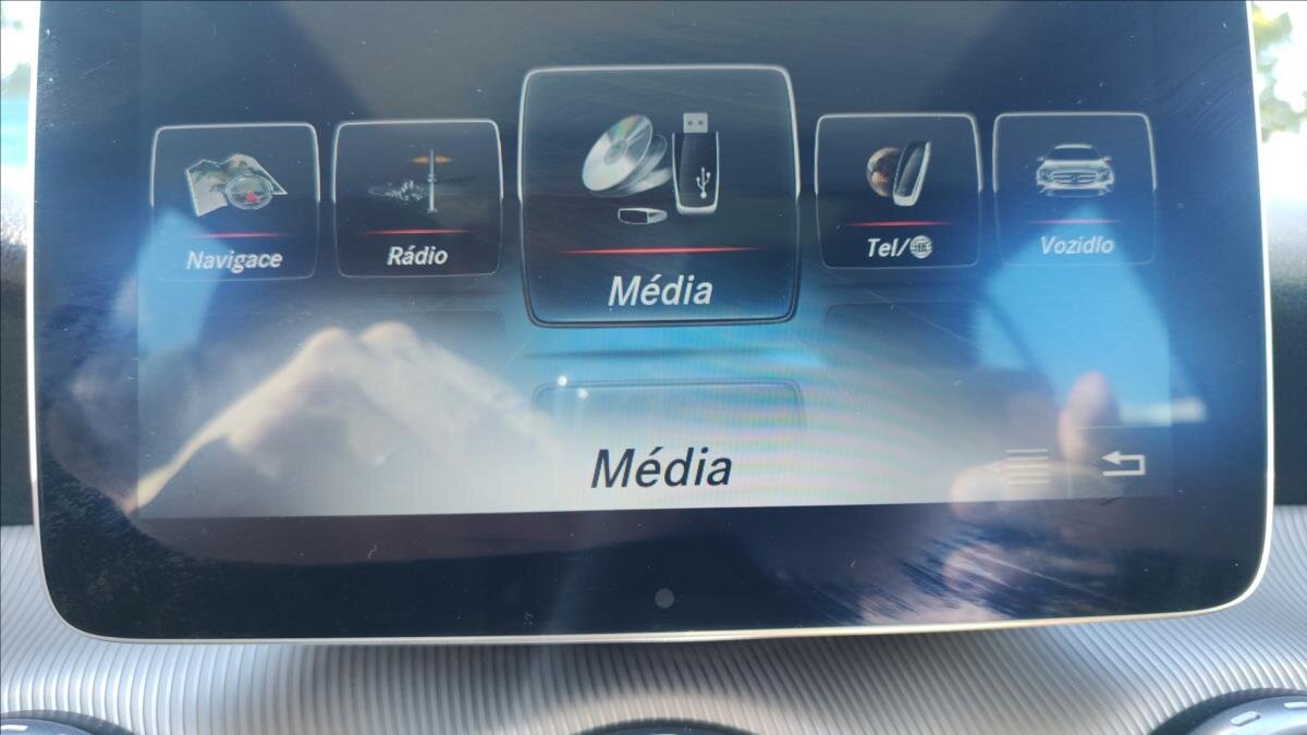 Mercedes-Benz GLA CUV 1,6 l 115 kw