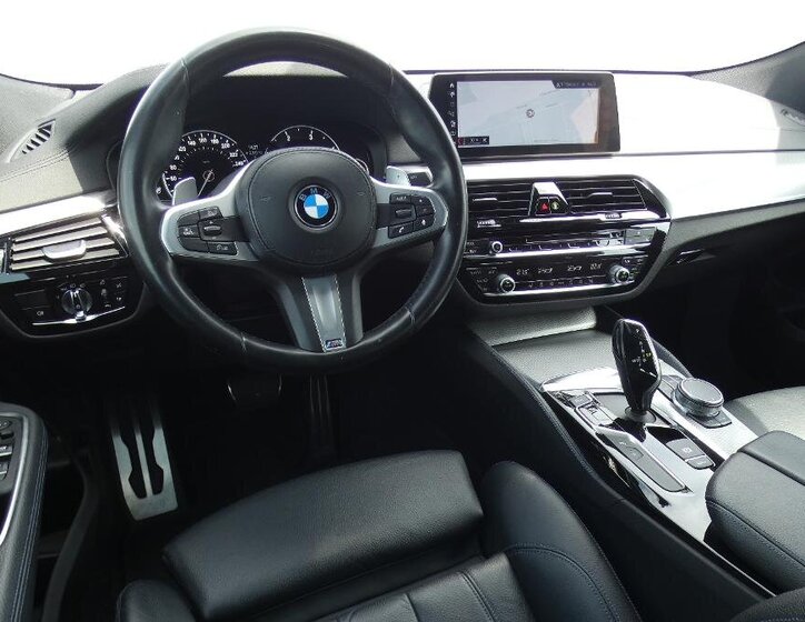 BMW Řada 6 Liftback 3,0 l 195 kw