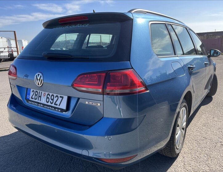 Volkswagen Golf Kombi 1,6 l 81 kw