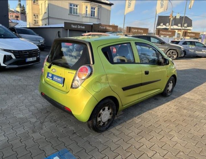 Chevrolet Spark Hatchback 995,0 50 kw