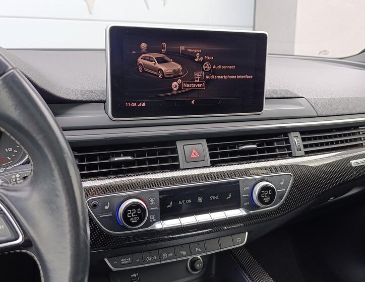 Audi S4 Kombi 3,0 l 260 kw