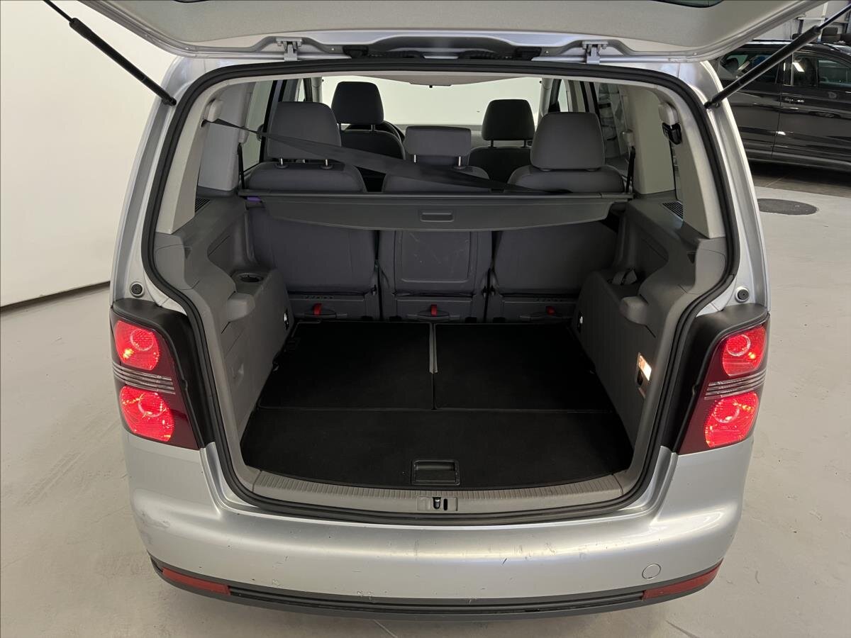 Volkswagen Touran MPV 1,6 l 75 kw