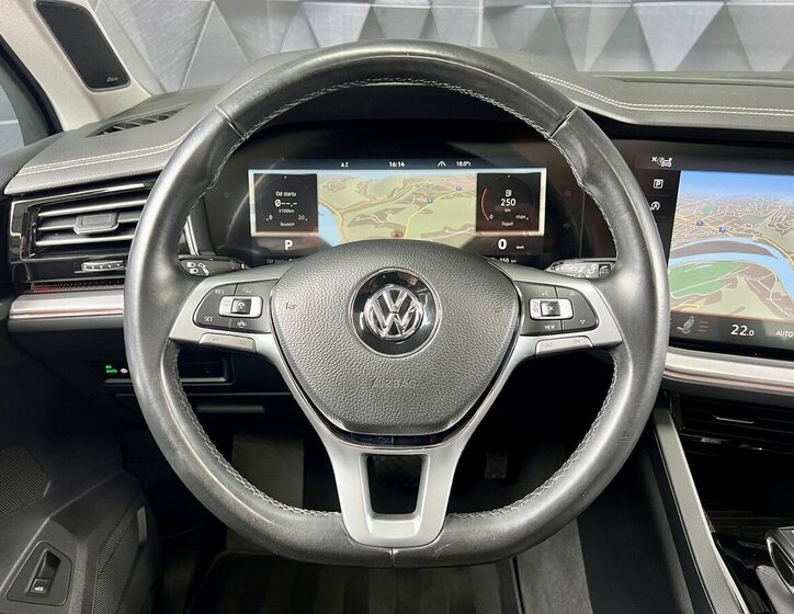 Volkswagen Touareg SUV / Terénní 3,0 l 210 kw