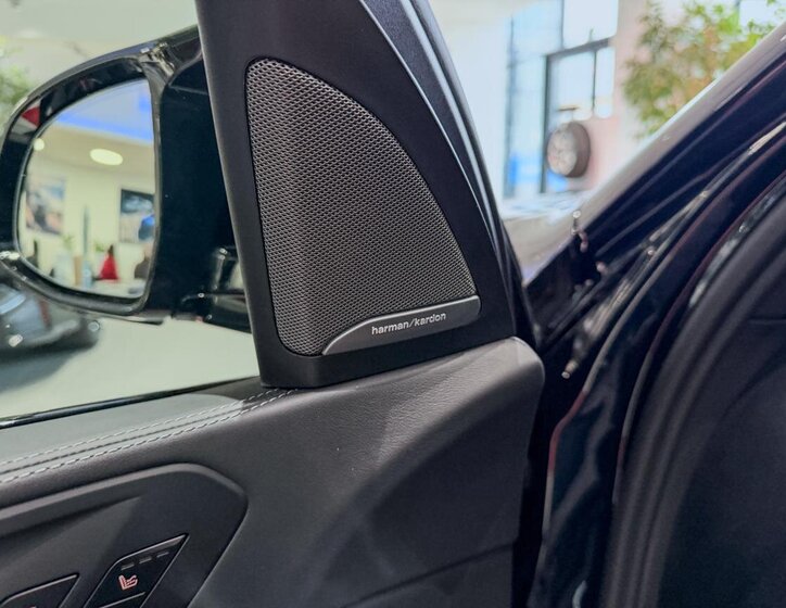 BMW X5 SUV / Terénní 4,4 l 460 kw