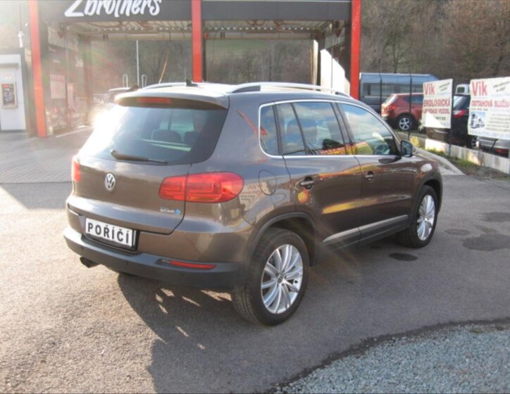 Volkswagen Tiguan 6