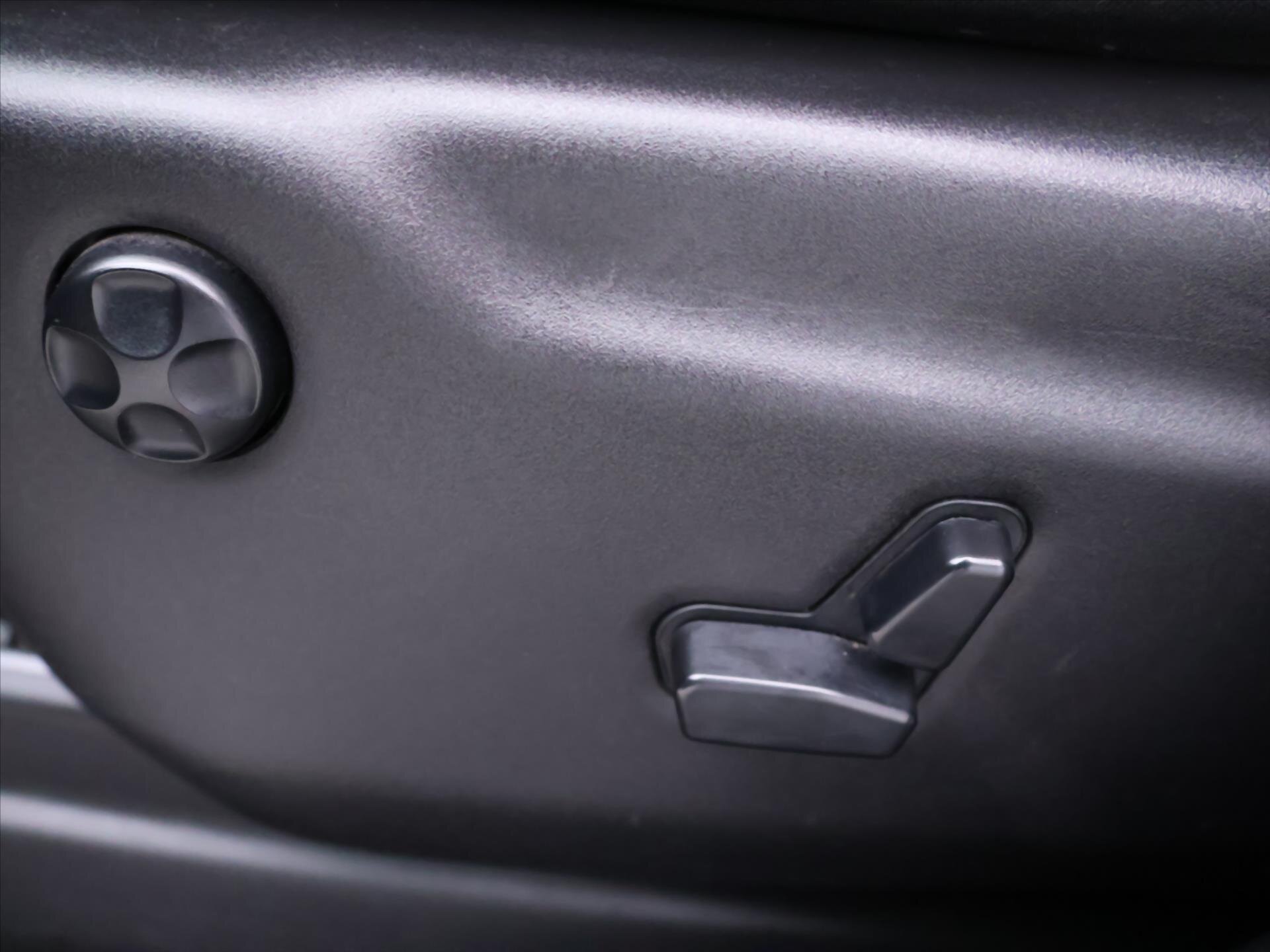 Jeep Grand Cherokee SUV 3,0 l 184 kw