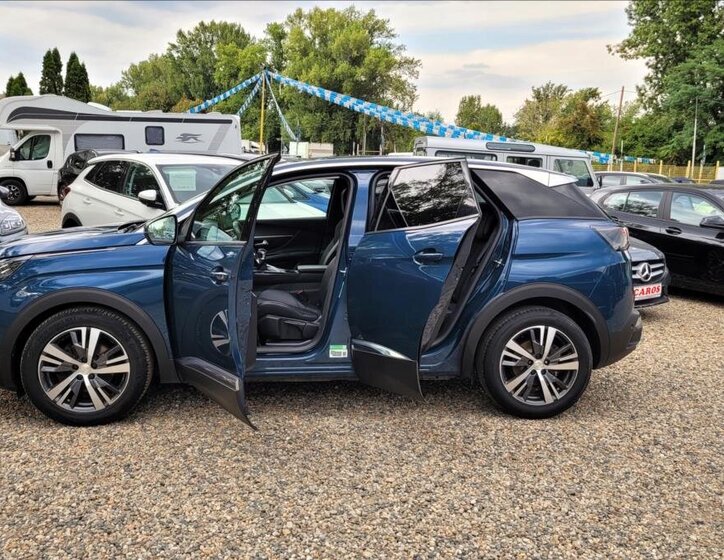 Peugeot 3008 SUV / Terénní 1,5 l 96 kw