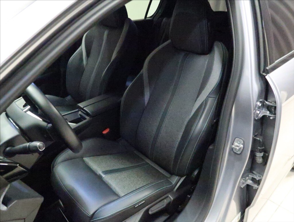 Peugeot 308 Hatchback 1,2 l 96 kw