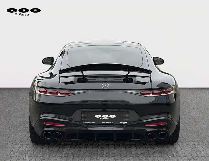 Mercedes-Benz AMG GT 4