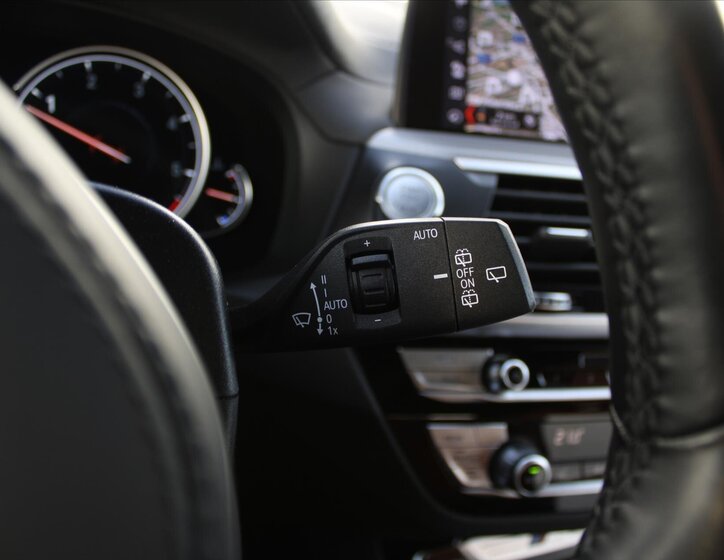 BMW X3 SUV / Terénní 3,0 l 240 kw