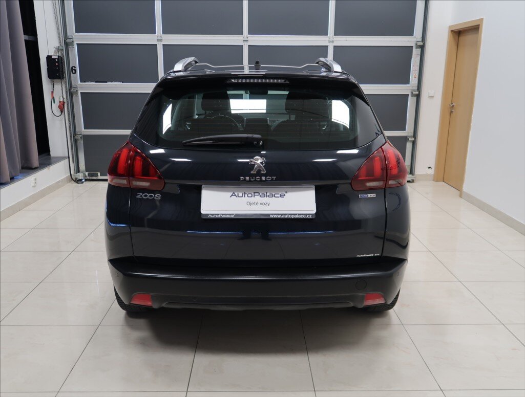 Peugeot 2008 SUV / Terénní 1,2 l 81 kw