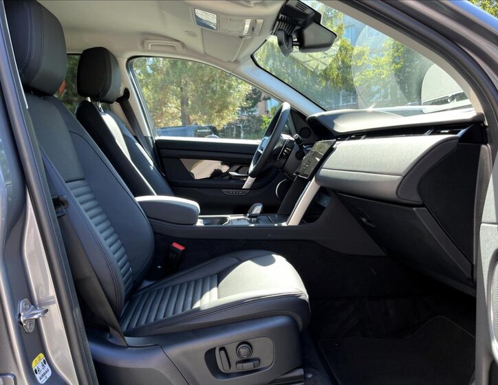 Land Rover Discovery Sport SUV 2,0 l 120 kw