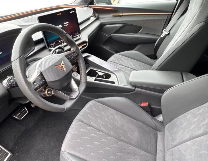 Cupra Terramar SUV / Terénní 2,0 l 195 kw