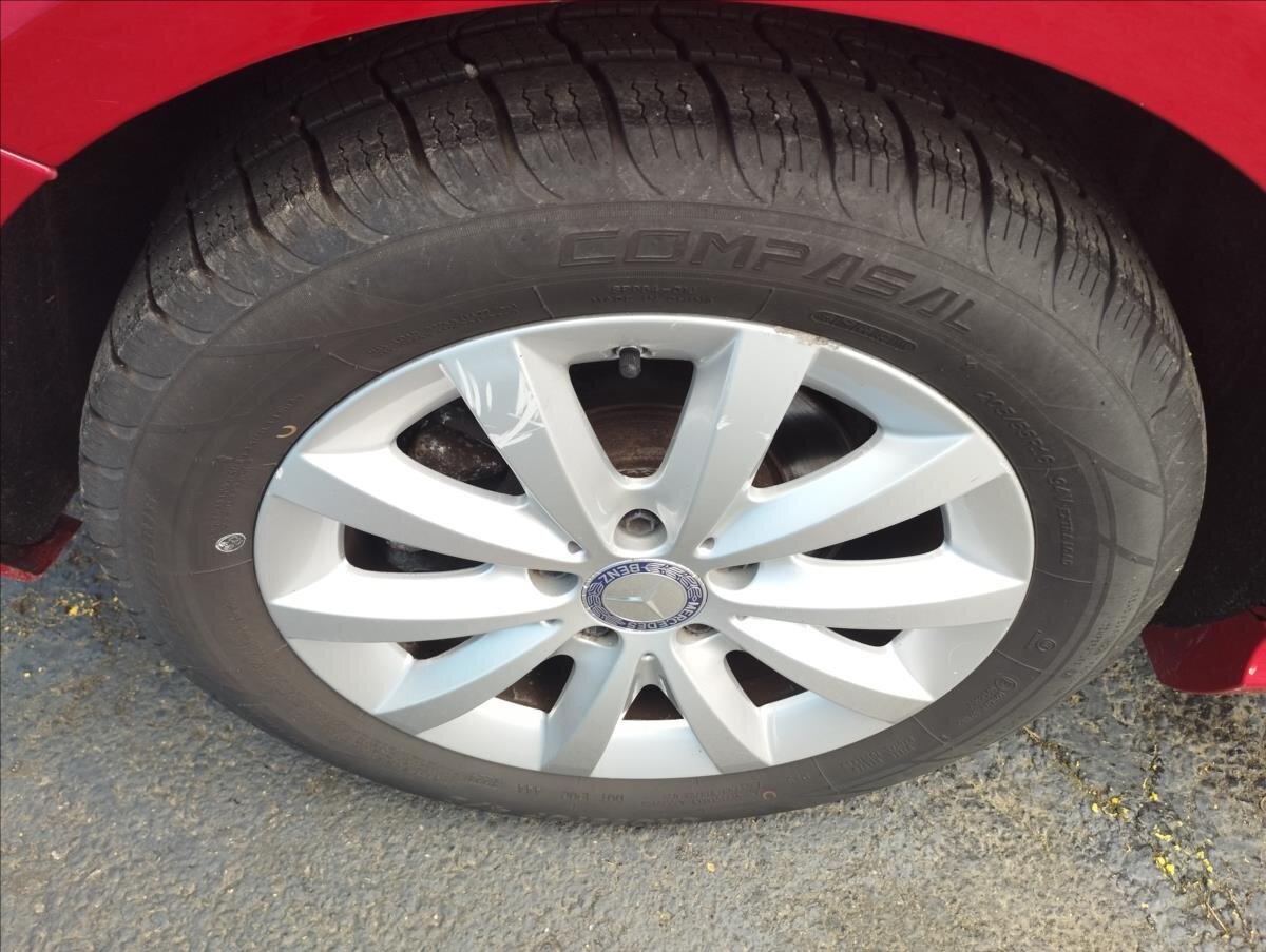 Mercedes-Benz Třídy A Hatchback 1,4 l 66 kw